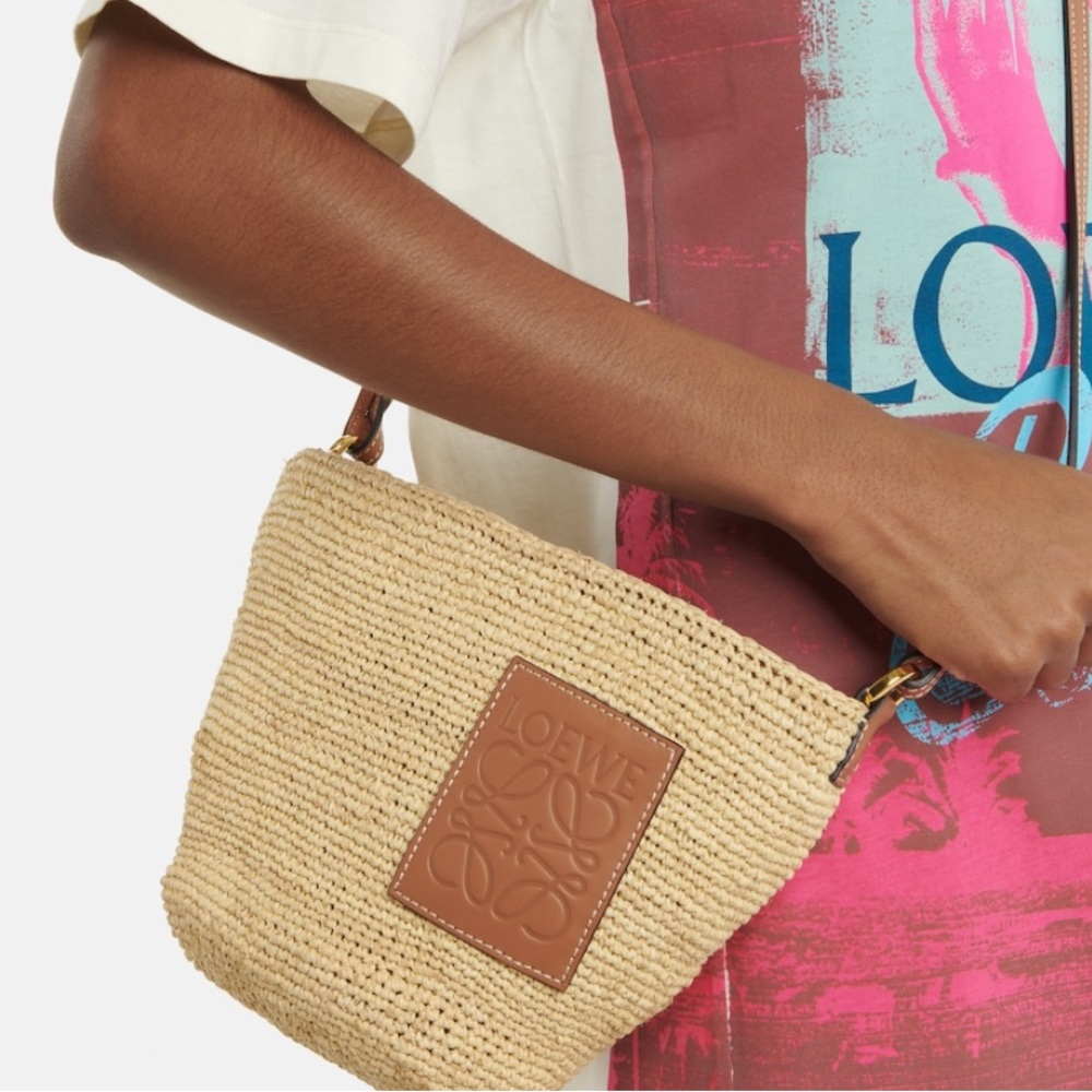 Loewe Pouchette Raffia with Zipper